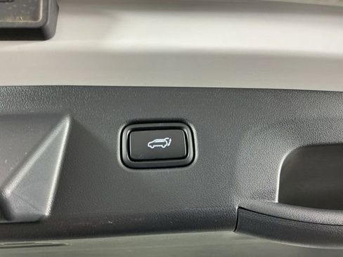 Used 2025 Hyundai Tucson Limited image 31