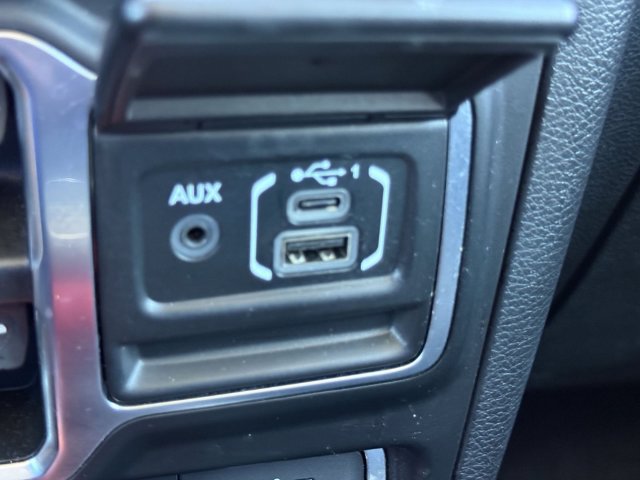 Used 2021 Jeep Gladiator Rubicon AWD/4WD image 23