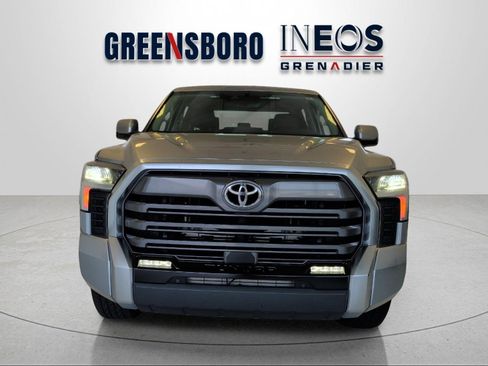 Used 2023 Toyota Tundra Limited w/ Power Package RWD image 8