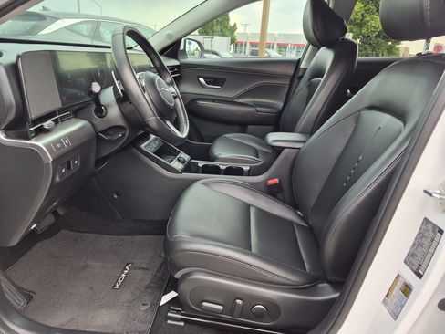 Certified 2024 Hyundai Kona Limited FWD image 17