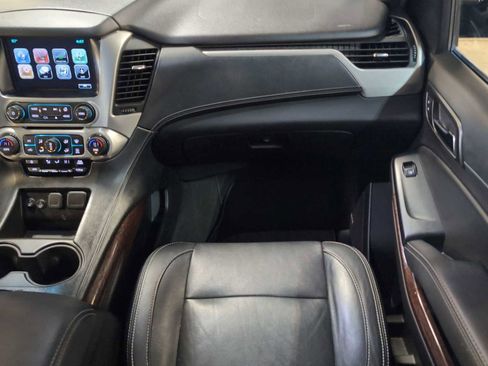 Used 2017 GMC Yukon SLE w/ Convenience Package image 25