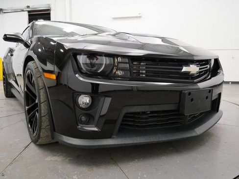 Used 2015 Chevrolet Camaro ZL1 image 34