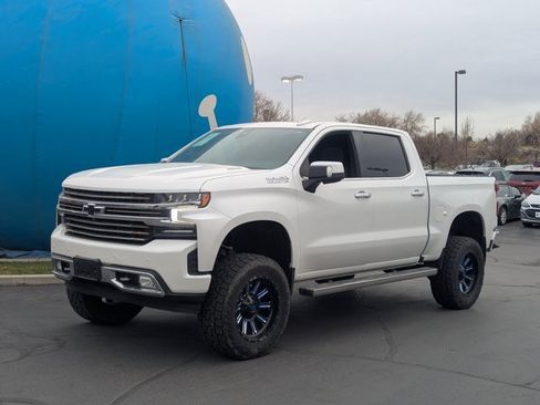 Used 2021 Chevrolet Silverado 1500 High Country w/ Technology Package image 9