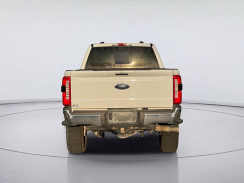 Used 2023 Ford F350 Lariat w/ Lariat Ultimate Package AWD/4WD image 4