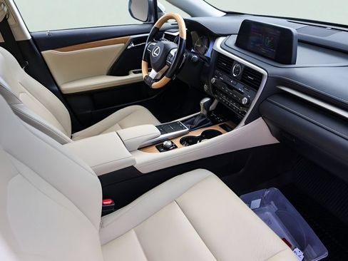 Used 2021 Lexus RX 350L FWD w/ Premium Package image 32