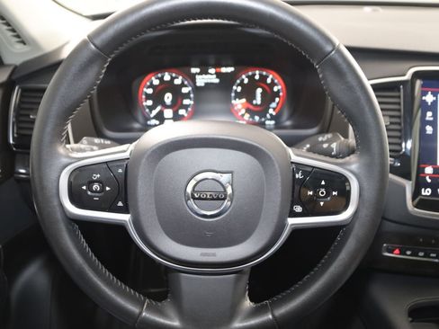 Used 2018 Volvo XC90 T6 Momentum w/ Convenience Package AWD/4WD image 37