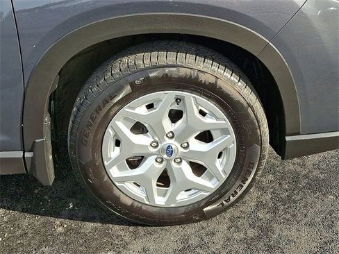 Used 2021 Subaru Forester image 8