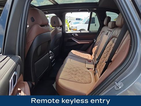Used 2024 BMW X5 xDrive40i AWD/4WD image 13