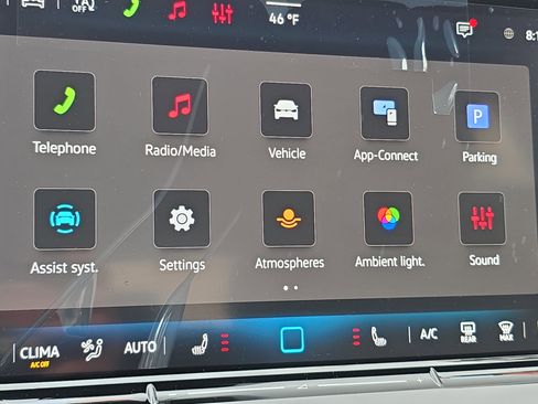 New 2026 Volkswagen Tiguan SE R-Line image 21