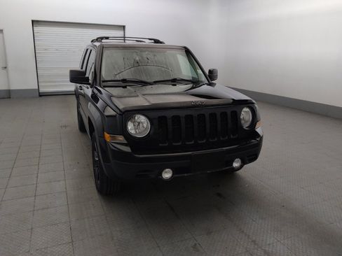 Used 2017 Jeep Patriot High Altitude AWD/4WD image 14