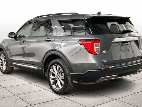 Certified 2022 Ford Explorer XLT w/ Equipment Group 202A image 10