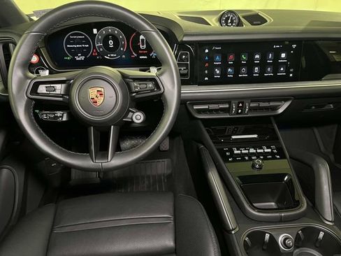 Certified 2025 Porsche Cayenne Coupe AWD/4WD image 27