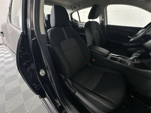 Certified 2025 Nissan Sentra SV FWD image 27