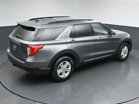 Certified 2021 Ford Explorer XLT w/ Equipment Group 202A AWD/4WD image 50