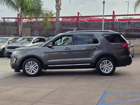 Used 2016 Ford Explorer XLT w/ Equipment Group 202A image 11