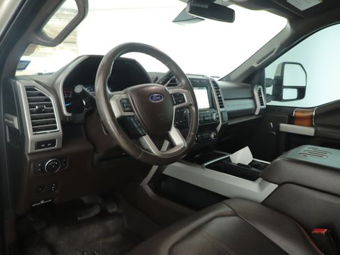 Used 2017 Ford F250 King Ranch w/ FX4 Off-Road Package image 15