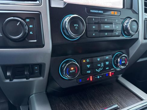 Used 2020 Ford F350 Lariat w/ Lariat Ultimate Package image 16