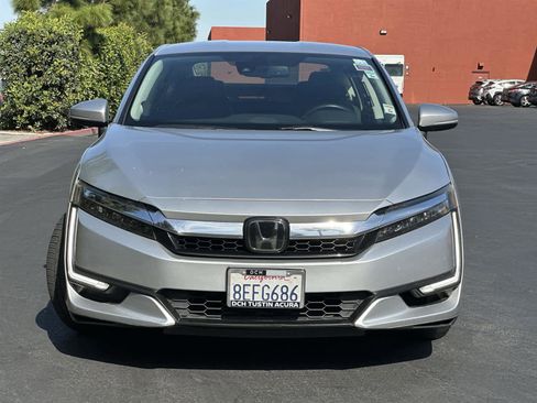 Used 2018 Honda Clarity Touring image 6