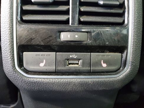 Used 2016 Volkswagen Passat 1.8T SE FWD image 13
