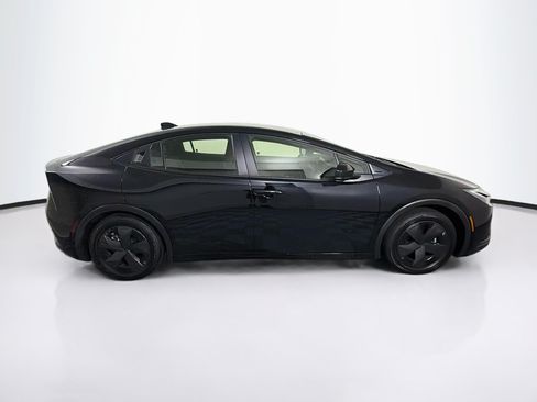 Used 2026 Toyota Prius LE FWD image 10