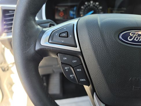 Used 2018 Ford Edge Sport w/ Technology Package AWD/4WD image 34
