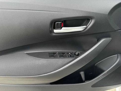 Certified 2021 Toyota Corolla LE FWD image 10
