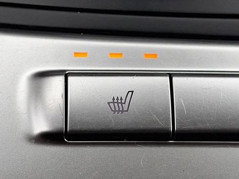 Used 2025 Kia Carnival image 26