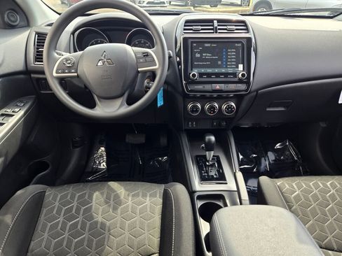 Used 2026 Mitsubishi Outlander Sport ES AWD/4WD image 14