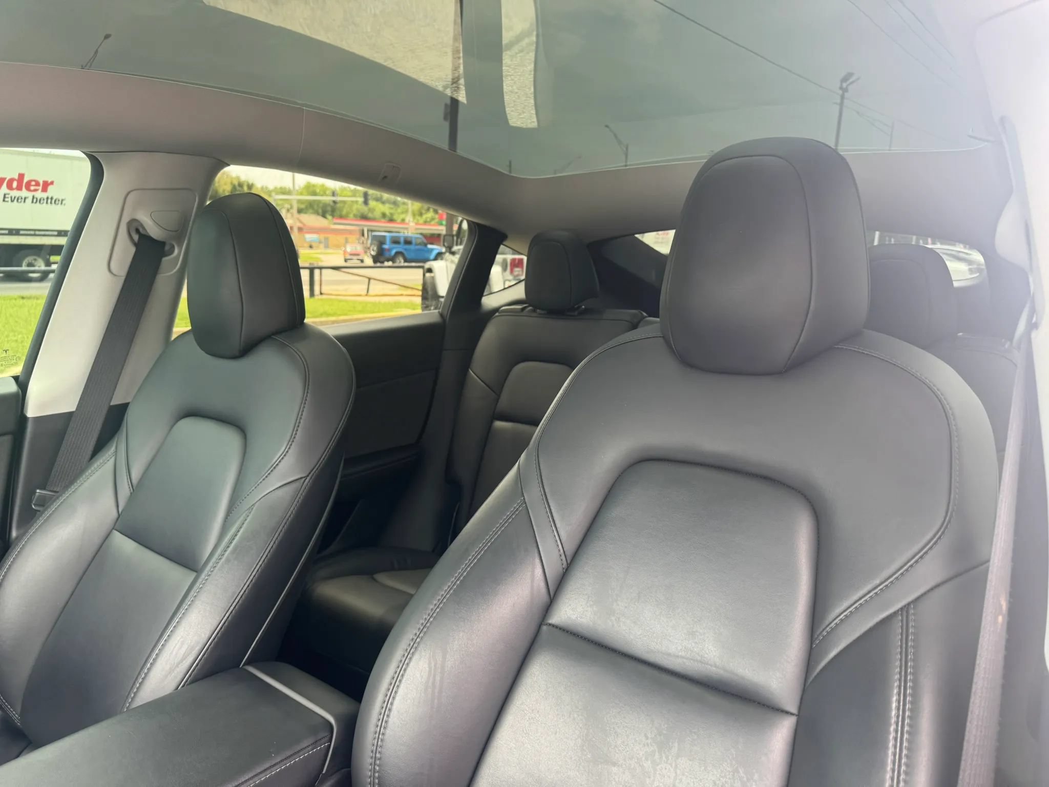 Used 2020 Tesla Model Y Long Range AWD/4WD image 18