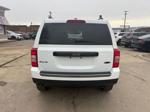 Used 2017 Jeep Patriot Sport image 6