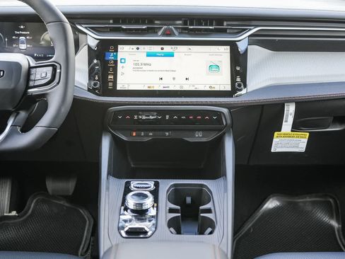 New 2026 Jeep Cherokee Limited AWD/4WD image 15