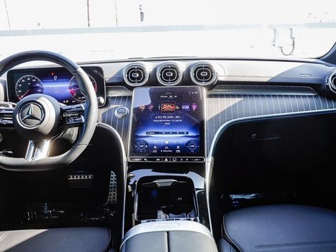 Used 2022 Mercedes-Benz C 300 Sedan image 15