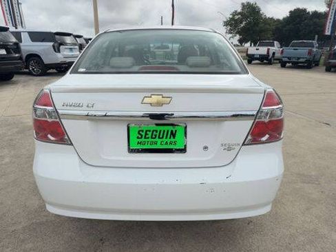 Used 2009 Chevrolet Aveo LT w/ Power and Convenience Package FWD image 7