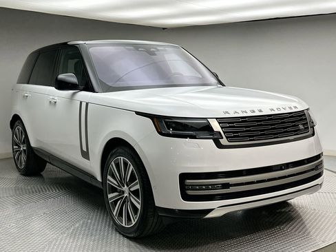 Used 2023 Land Rover Range Rover SE image 15