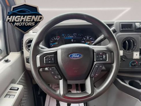 Used 2022 Ford E-350 and Econoline 350 Super Duty RWD image 13