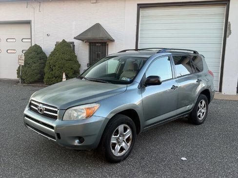 Used 2008 Toyota RAV4 4WD image 2