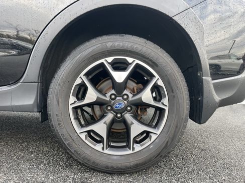 Used 2019 Subaru Crosstrek 2.0i Premium w/ Moonroof Package image 10