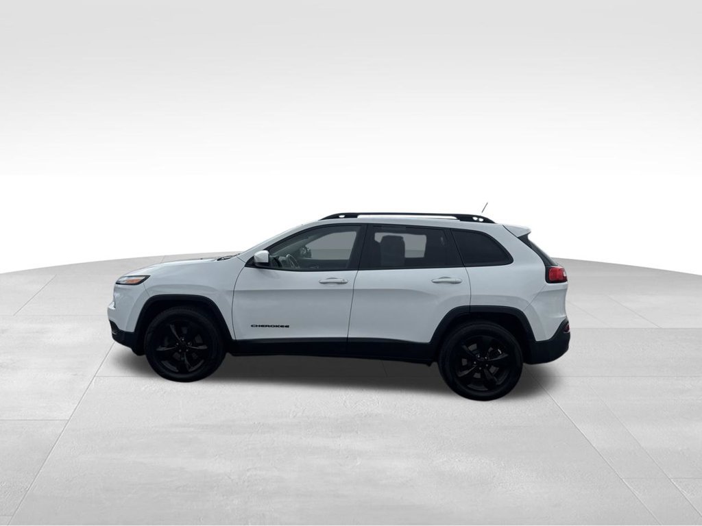 Used 2015 Jeep Cherokee Latitude w/ Cold Weather Group AWD/4WD image 3