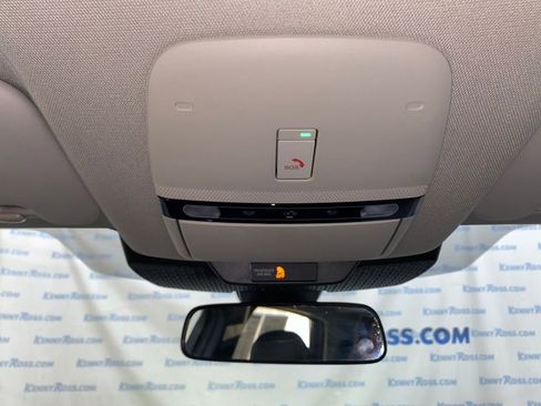 Used 2023 Nissan Ariya AWD image 25