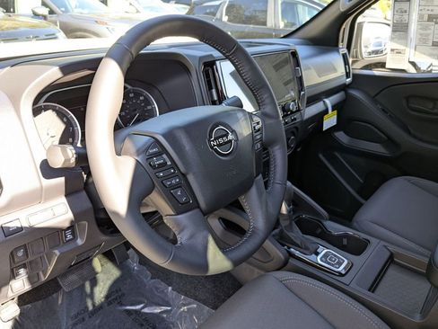 New 2026 Nissan Frontier SV w/ SV Convenience Package image 14