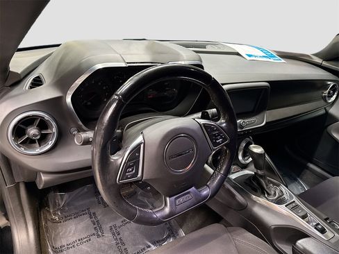 Used 2017 Chevrolet Camaro LT image 9