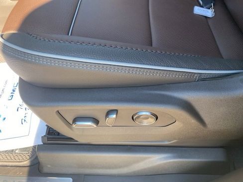 New 2026 GMC Sierra 1500 Denali w/ Denali Reserve Package image 18