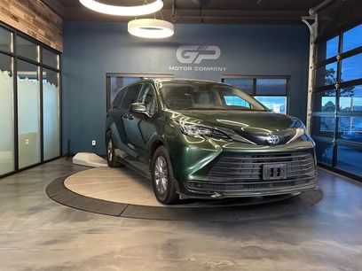 Used 2023 Toyota Sienna LE