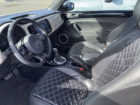 Used 2019 Volkswagen Beetle 2.0T Final Edition SEL image 8