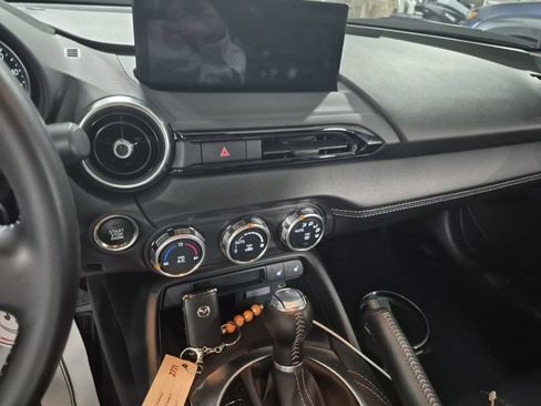 Used 2025 MAZDA MX-5 Miata Grand Touring RWD image 2