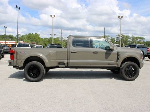 Used 2026 Ford F450 Lariat AWD/4WD image 13