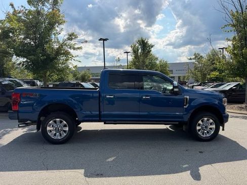 Used 2022 Ford F350 Platinum AWD/4WD image 6