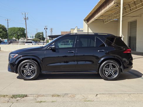 Certified 2025 Mercedes-Benz GLE 450 4MATIC image 4