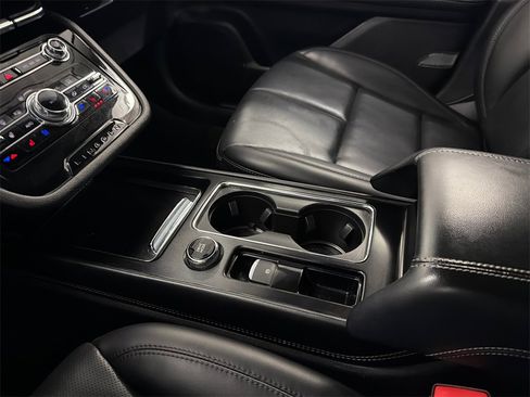 Used 2022 Lincoln Corsair AWD w/ Equipment Group 101A image 27