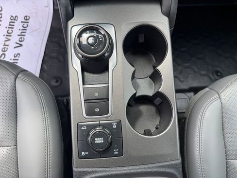 Used 2025 Ford Bronco Sport Badlands AWD/4WD image 28